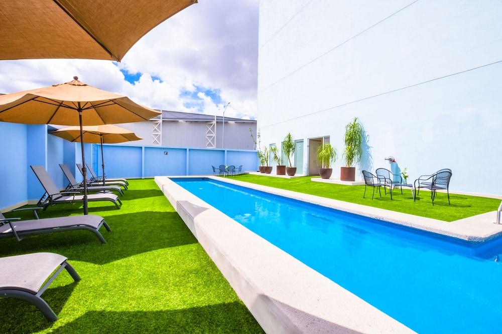 Nh Puebla Finsa Hotel Exterior foto